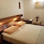 Casa Lauro 3* Πούλα