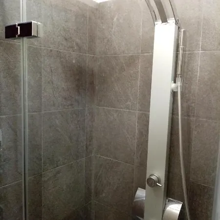 بيت ضيافة Casa Lauro 3*