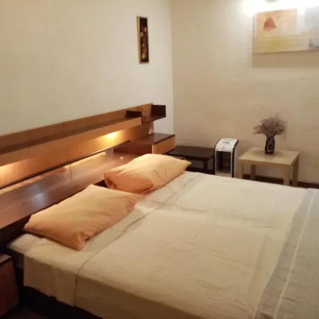 Casa Lauro 3* بولا