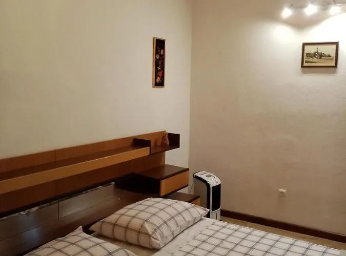 בית הארחה Casa Lauro פולה